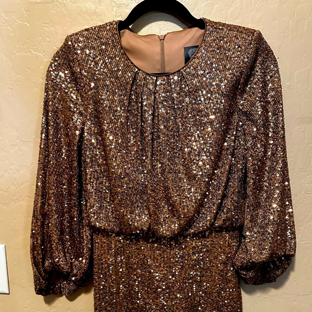 Vince Camuto breath taking dress